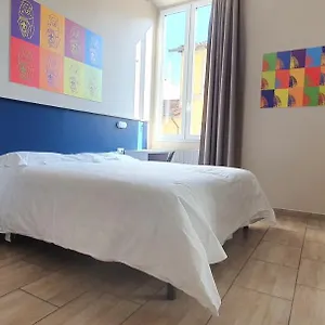 Genesi Otel